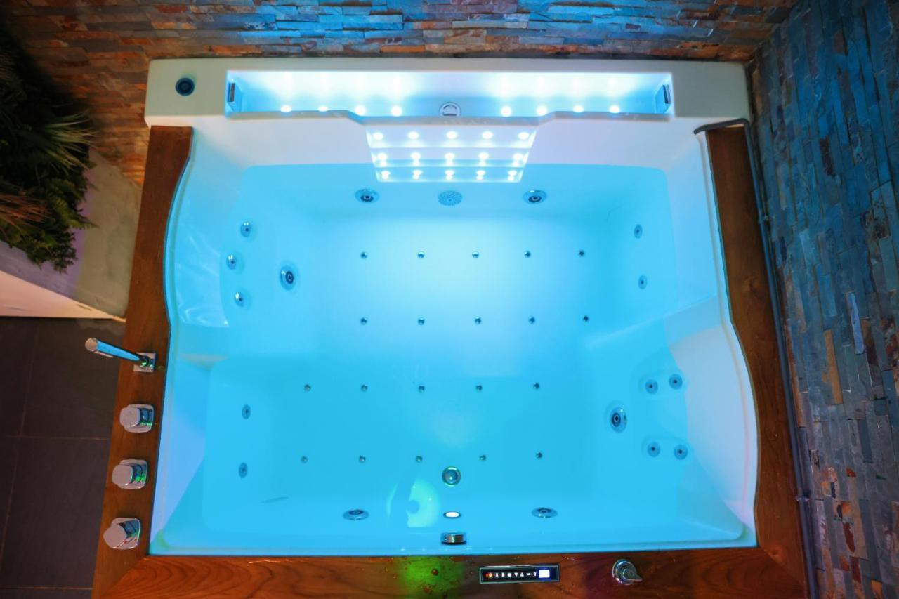 Les Bulles Medievales - Appartement Dedie Au Bien Etre Avec Spa - Netflix Et Wifi - Climatisation Каркассон Экстерьер фото